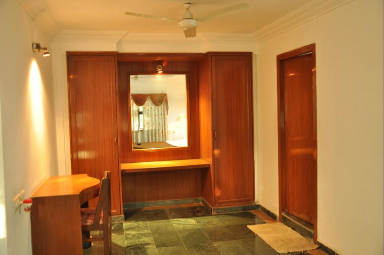 Gāndhīdhām Hotel Chandan מראה חיצוני תמונה