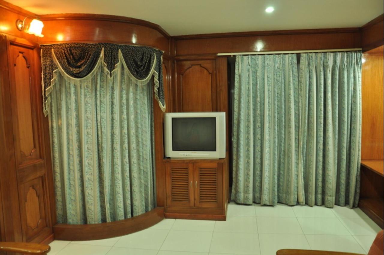 Gāndhīdhām Hotel Chandan מראה חיצוני תמונה